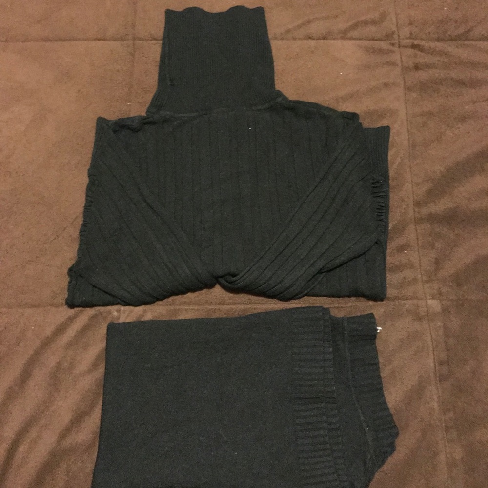 black women sweater turtle neck and short sleeve